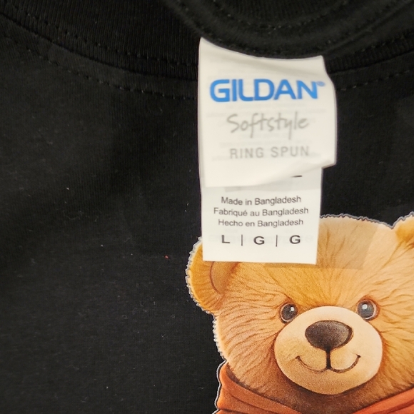 ⭐️ Brotherly love bear Black KC Teddy Bear Graphic Shirt - Picture 3 of 3